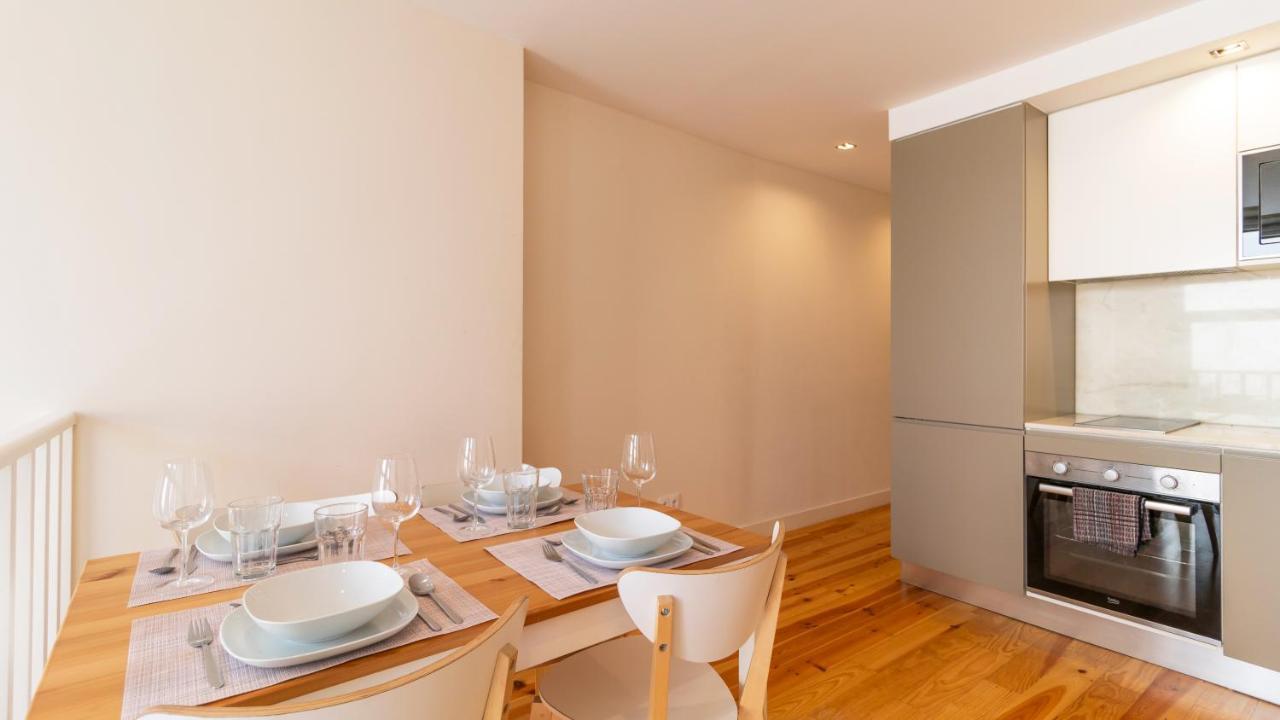 Delightful Duplex By Lovelystay Porto Exterior photo
